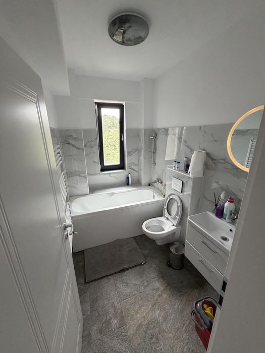 Vand apartament 2 camere bloc nou