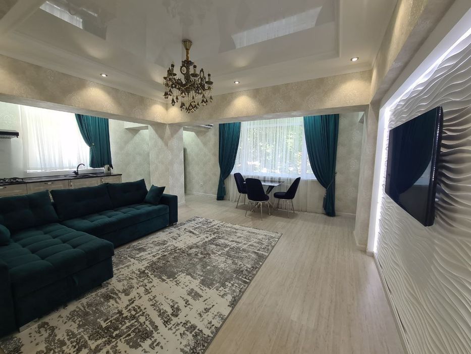 2 комн. ЦУМ,  М.ОЙБЕК,  СВОЯ!