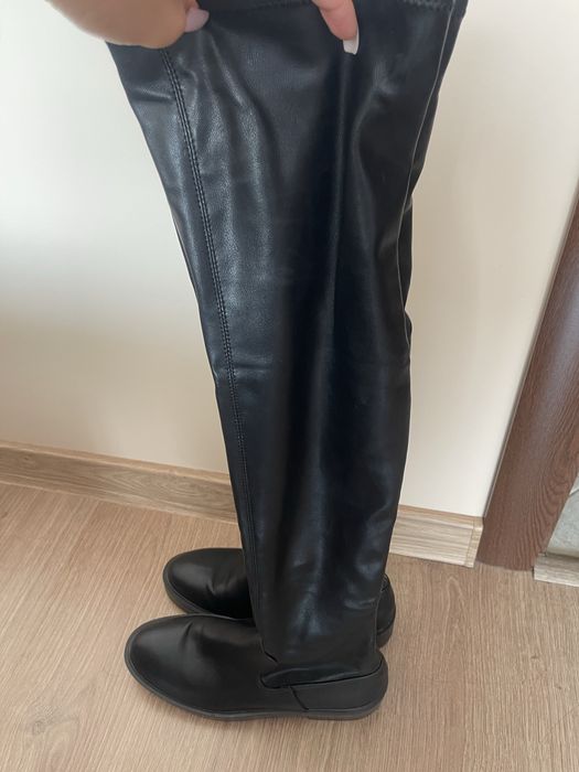 Чизми Stradivarius