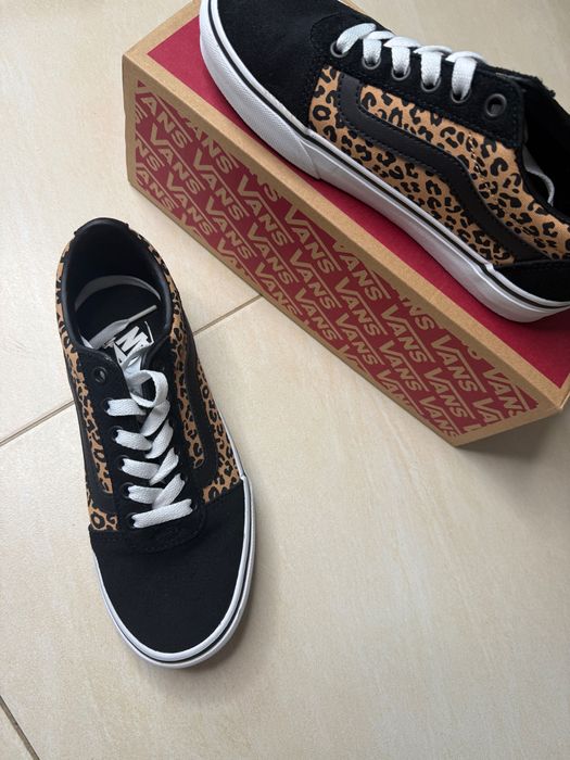 Обувки Vans sneakers