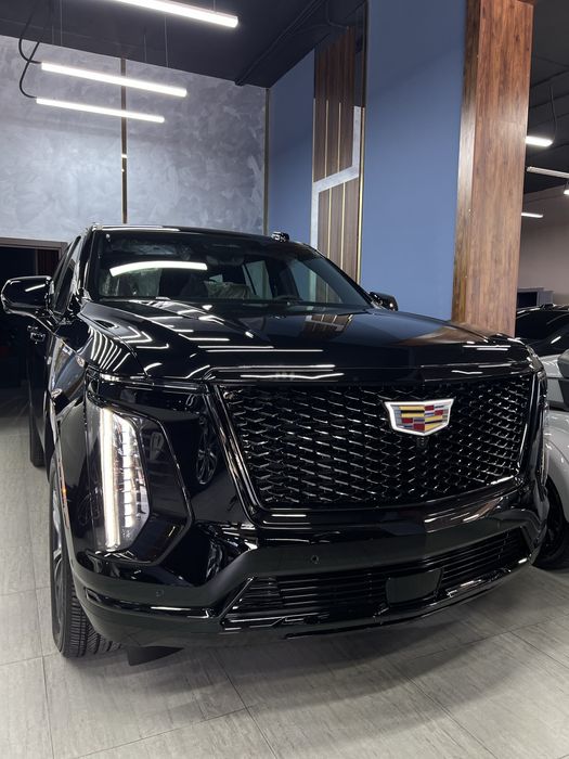 Cadillac Escalade Sport 600 New 2025