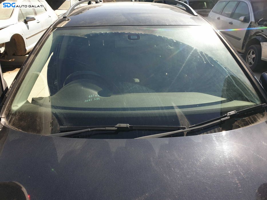 Parbriz Geam Sticla Model cu Senzor Ploaie Lumini Volkswagen Passat B7 2010 - 2015 [K3759]