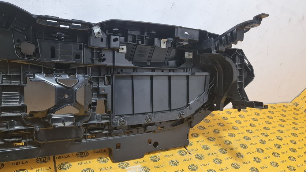 Grila masca radiator bara fata trager BMW 5 G60 G61 i5 G9x 5A1D079