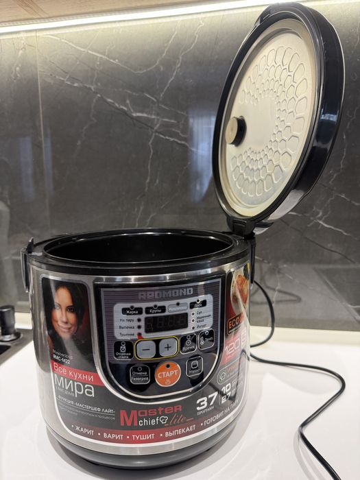 Мультиварка на запчасти новая