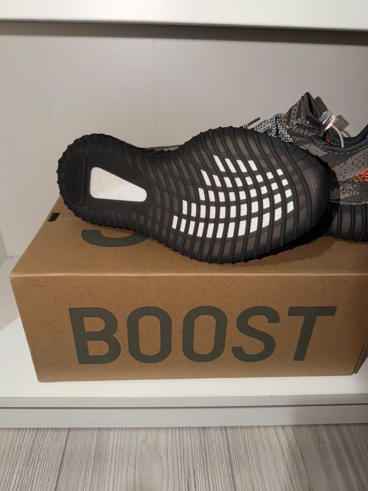 Yeezy boost 350 v2 beluga