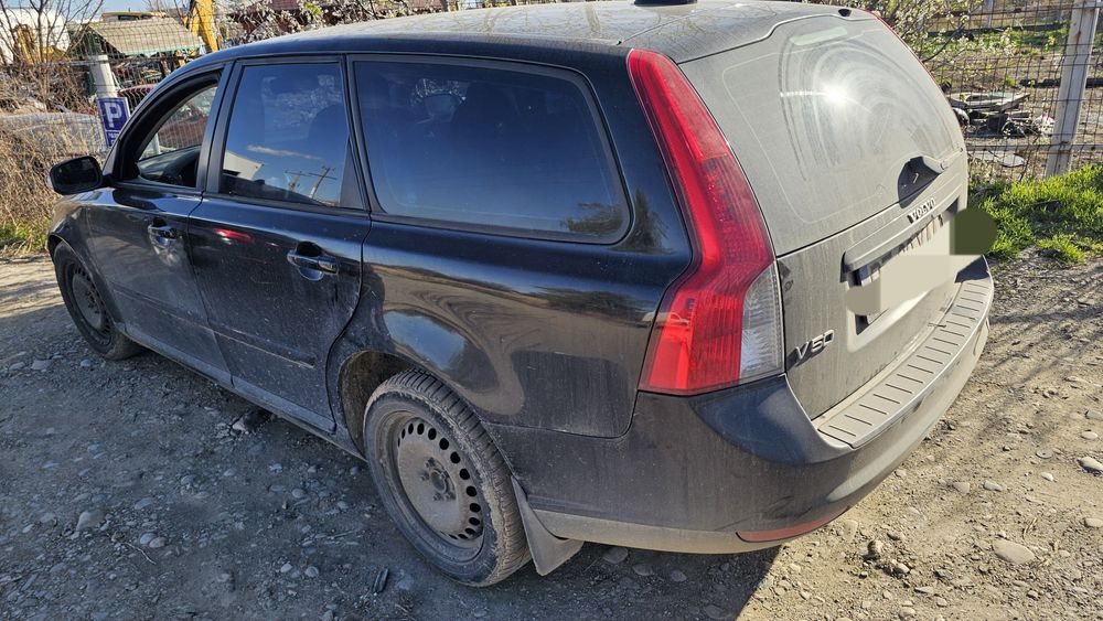 Dezmembrez VOLVO V50 1.6hdi 2.0hdi piese