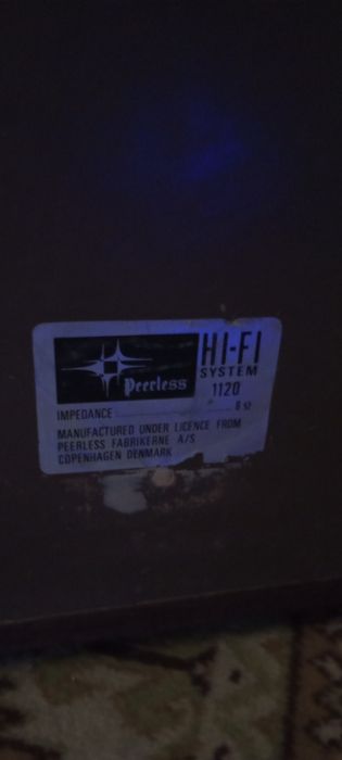 Продаю колонки Peerless 1120