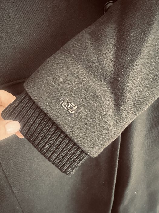 Черное пальте Tommy Hilfiger