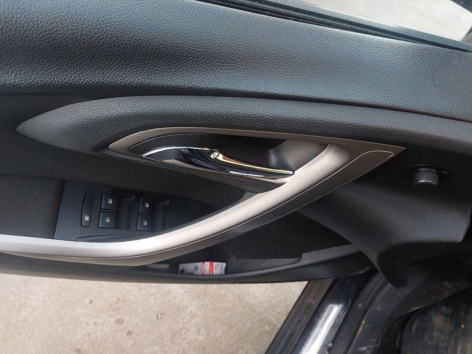 Vând Opel Astra J ecoflex