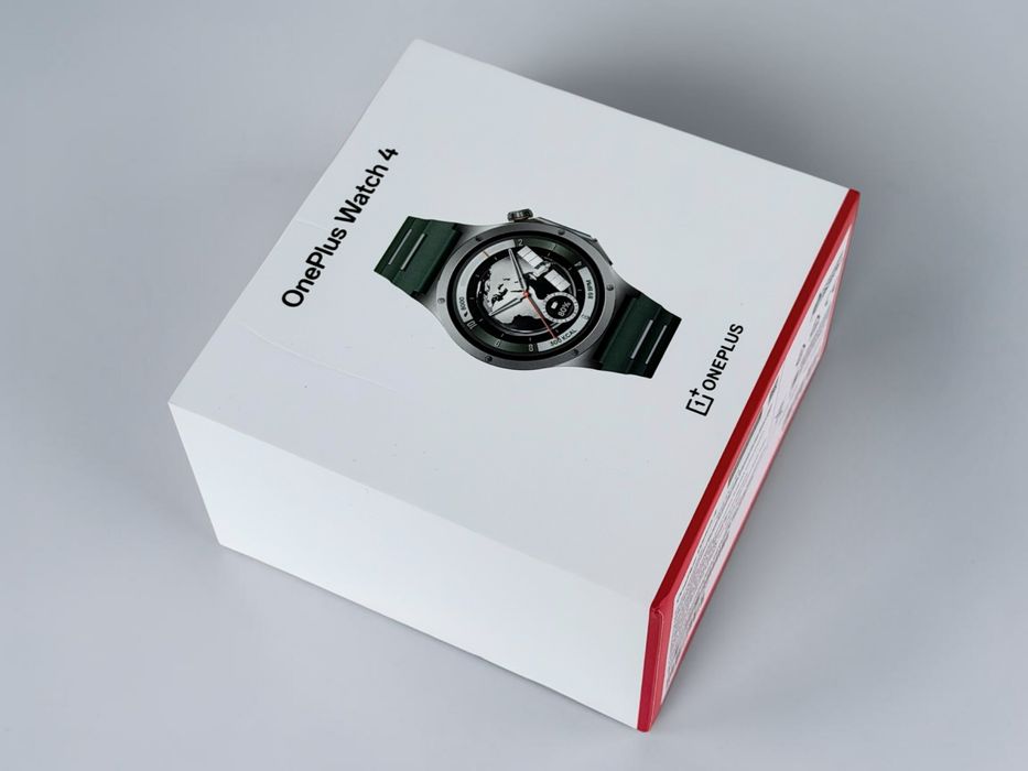 НОВ! OnePlus Watch 4 47mm Evergreen Titanium 2г. Гаранция!