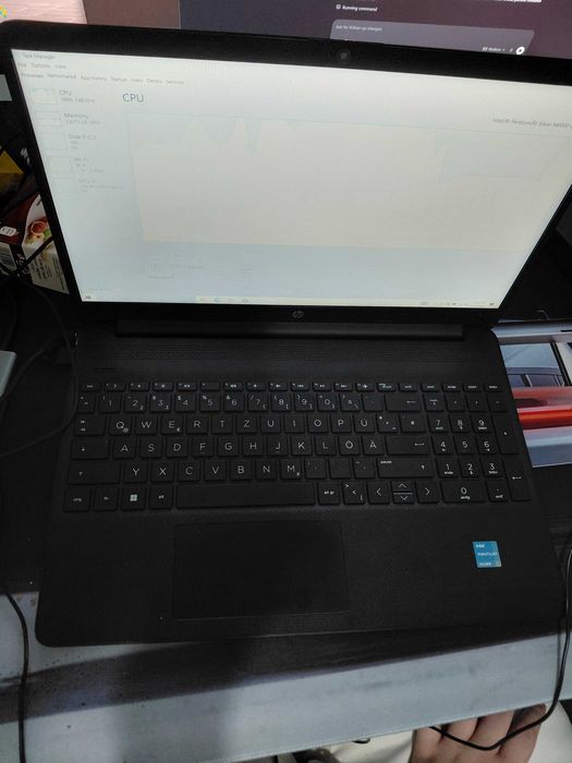 Vând Laptop hp cu intel pentium silver N60001.1ghz viteza de bază