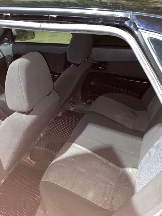 приора 1 в хорошом состояии