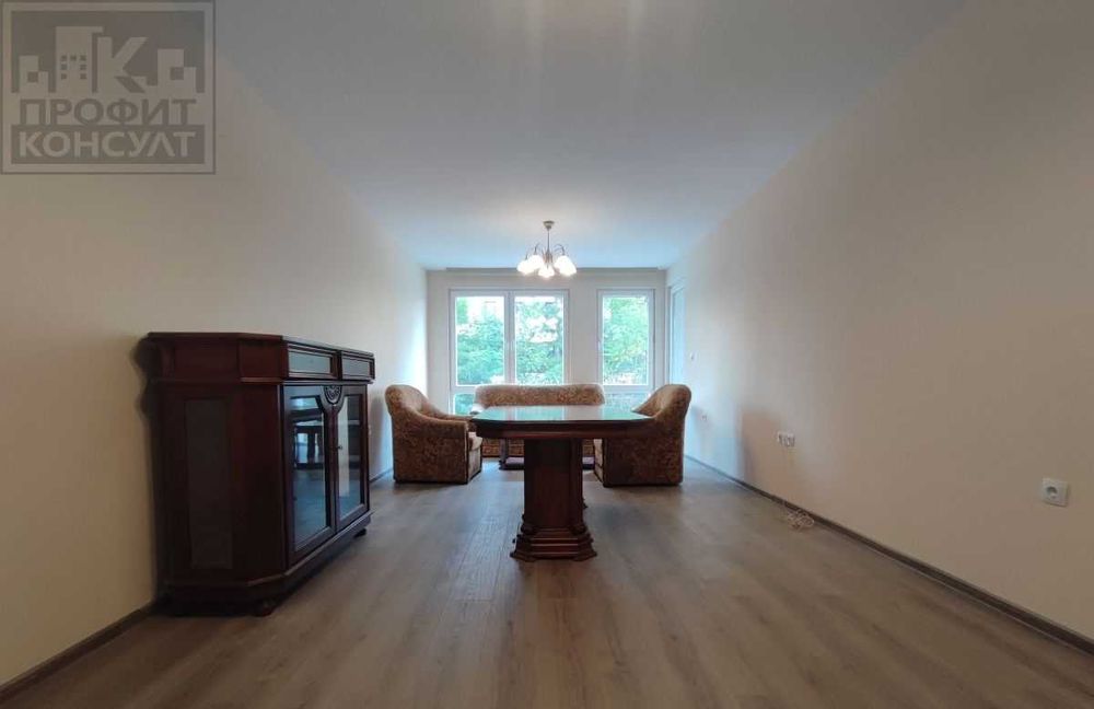 Продава се Двустаен апартамент в Велико Търново, Център - 64 кв.м за 1235 €/кв.м - Снимка #2