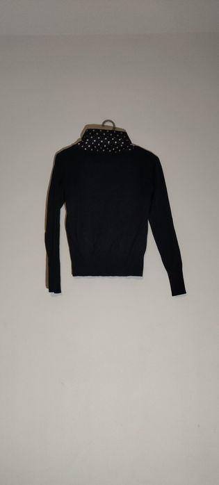 Bluza cu guler de dama