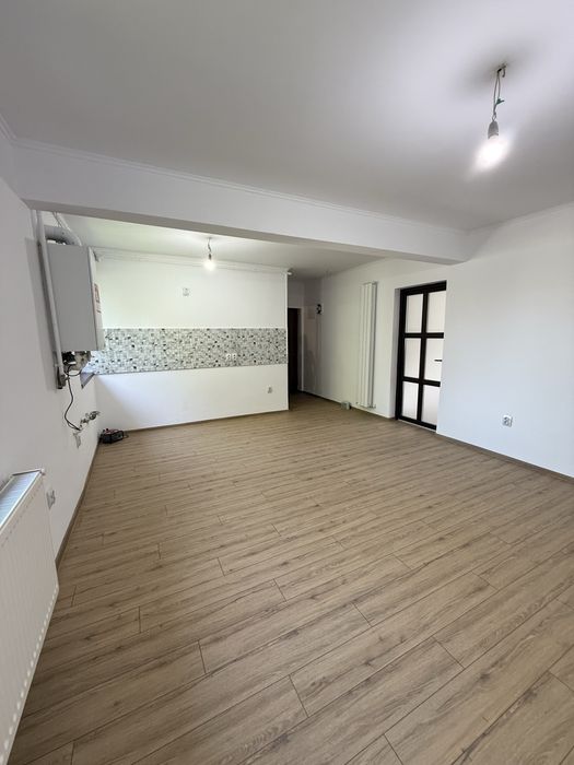 Vand apartament zona Teatru