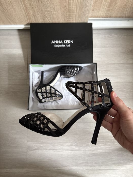 Anna Kern дамски токчета