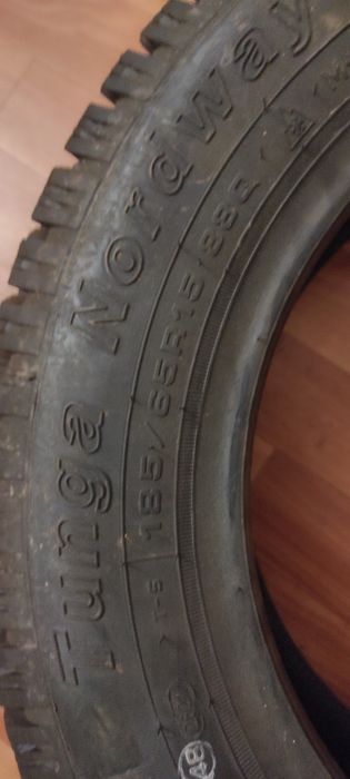 Зимние шины новые