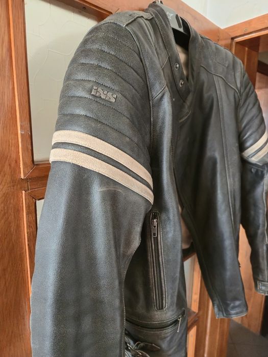 Продавам кожено яке за мотор IXS Andy