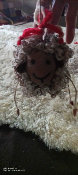 Вълнена Мартеница овца