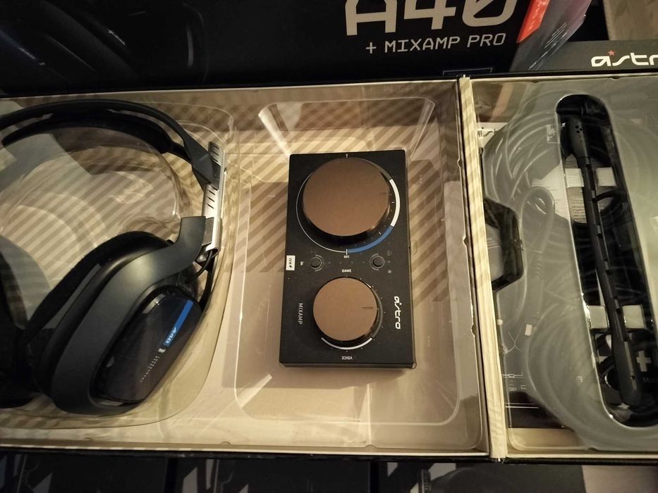 Casti Gaming Wireless Astro Gaming A50 gen 4 plus base station