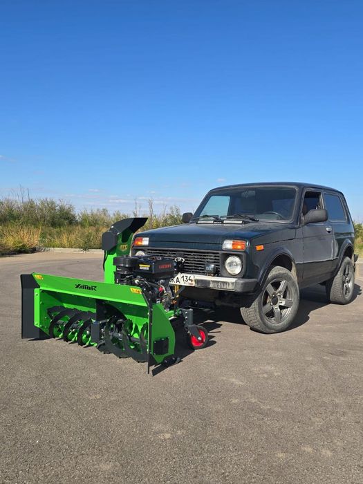 Продам снегоуборщик