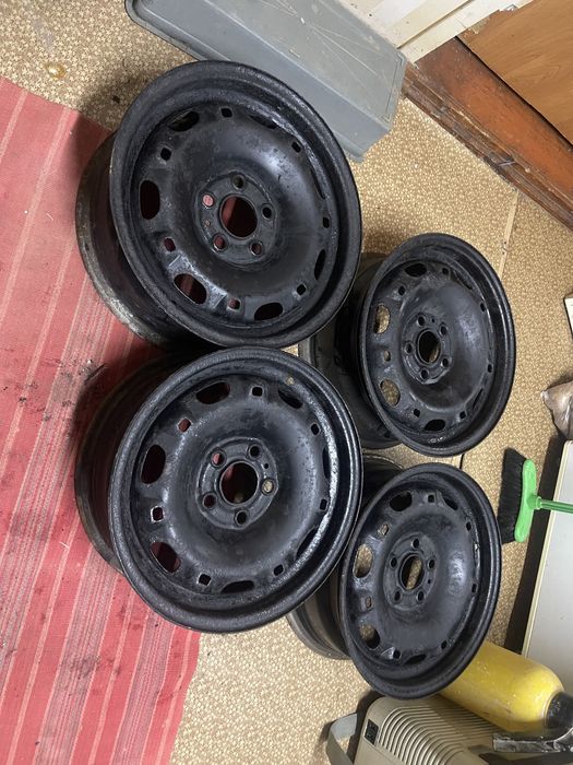 Диски  r14 комплект Polo  штамп