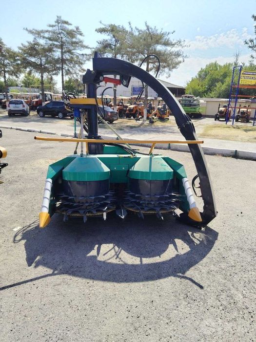 Кукурузная жатка 4SB-1800