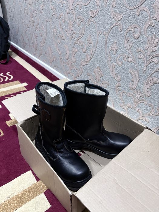 Сапоги зимныи и летныи