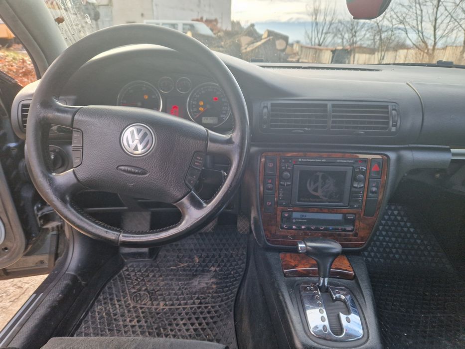 Пасат б5.5 2003  2.5 TDI 180hp 4 MOTION НА  ЧАСТИ