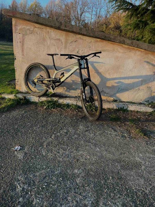 Yt tues CF Pro 2019