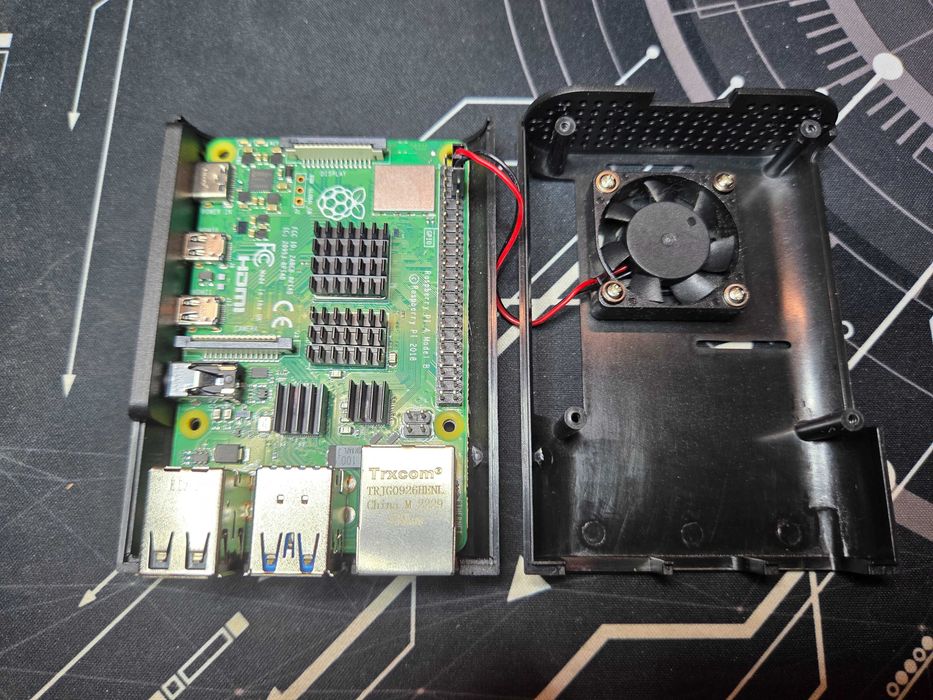 Raspberry Pi 4 Model B (4GB RAM)