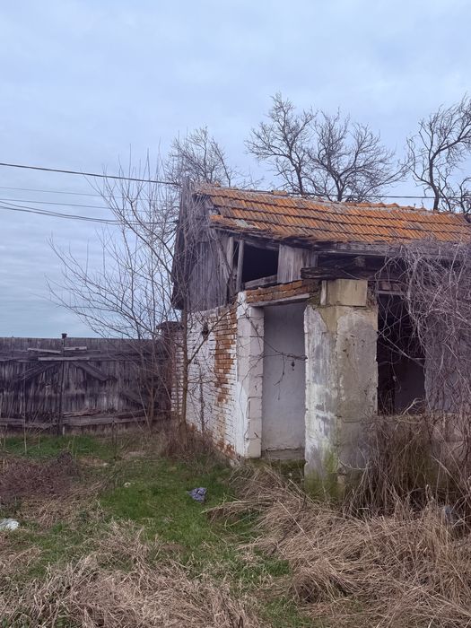 Casa cu pamant 1400m.p Sat Rapsig