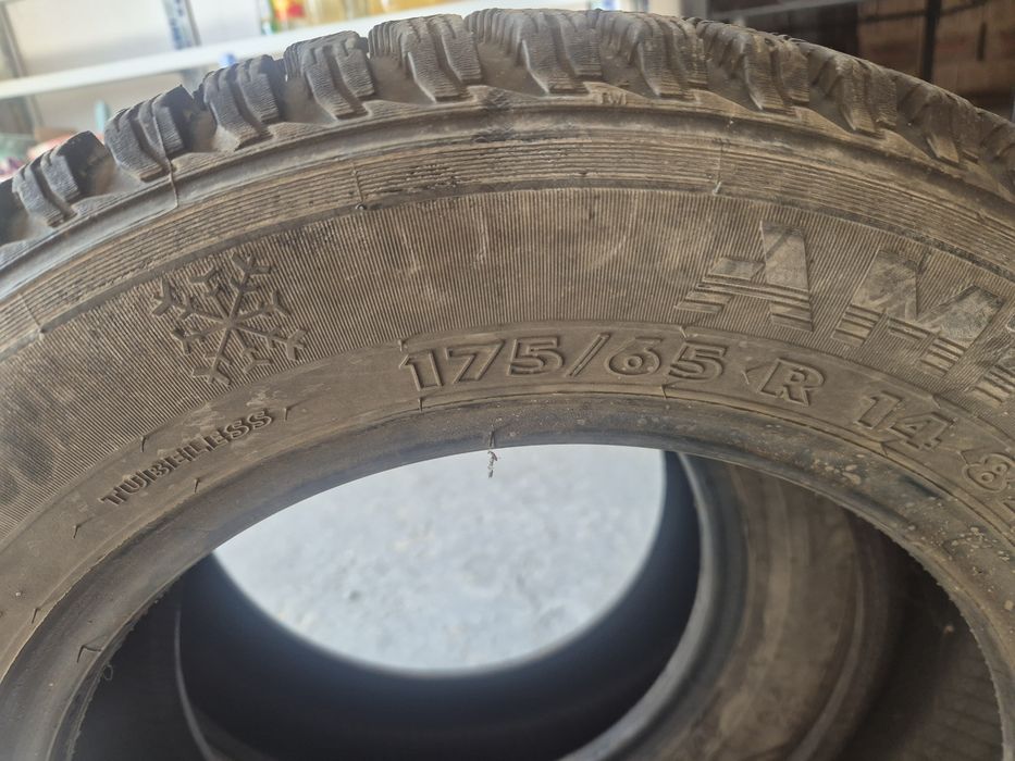 Продам зимние шины