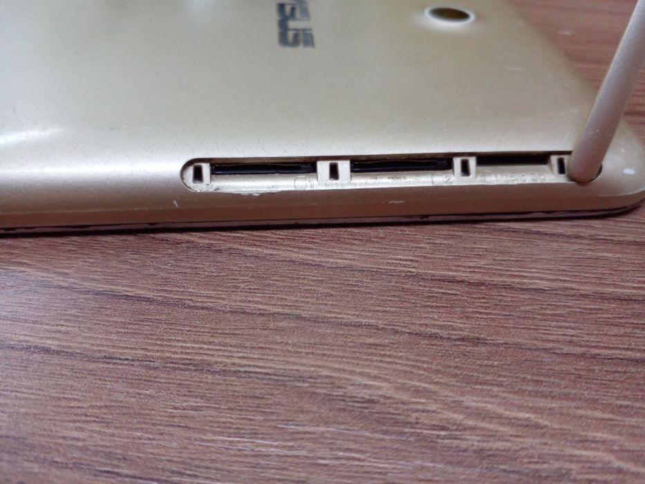 Планшет ASUS K010