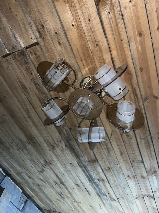 Люстры разные