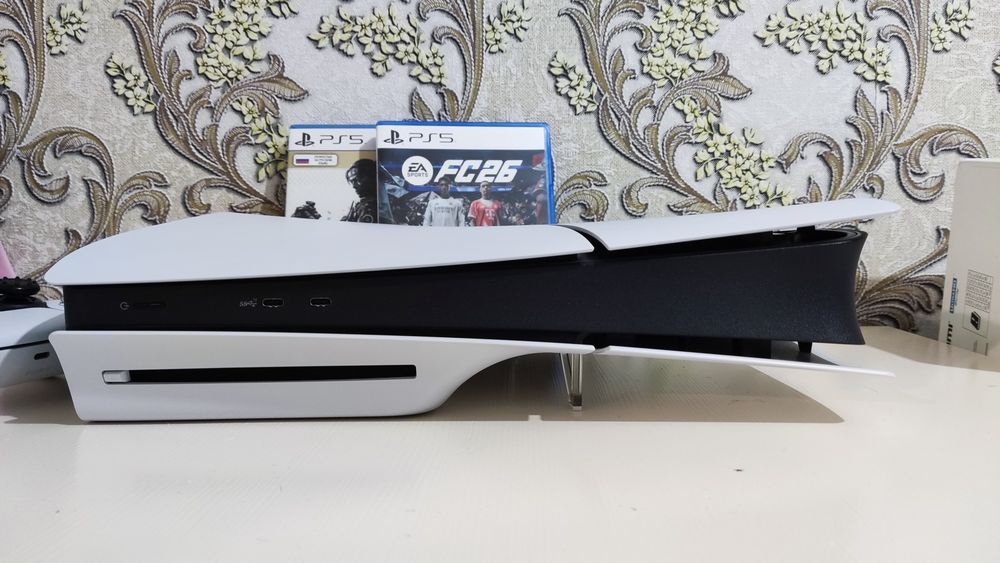 Sony Playstation 5 Slim 1 TB Дисководом.
