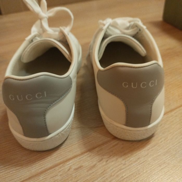 Бели оригинални маратонки Gucci