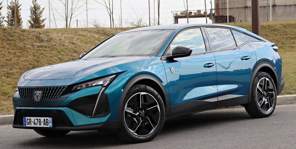 Peugeot 408 / GT / 2024 / Full LED / Camera/Ceasuri 3D / 84.000 KM