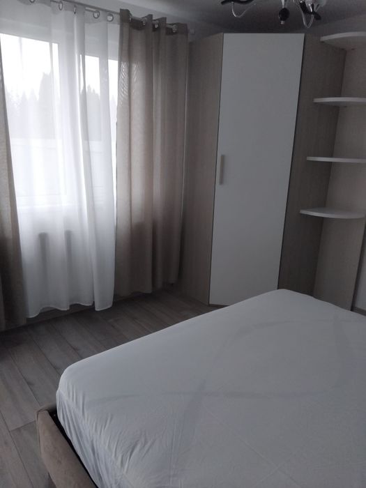 Casă de închiriat