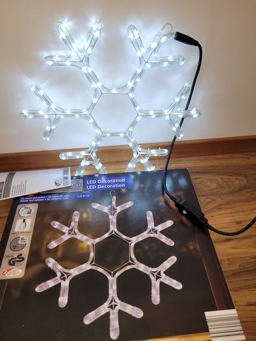 Коледна лед декорация