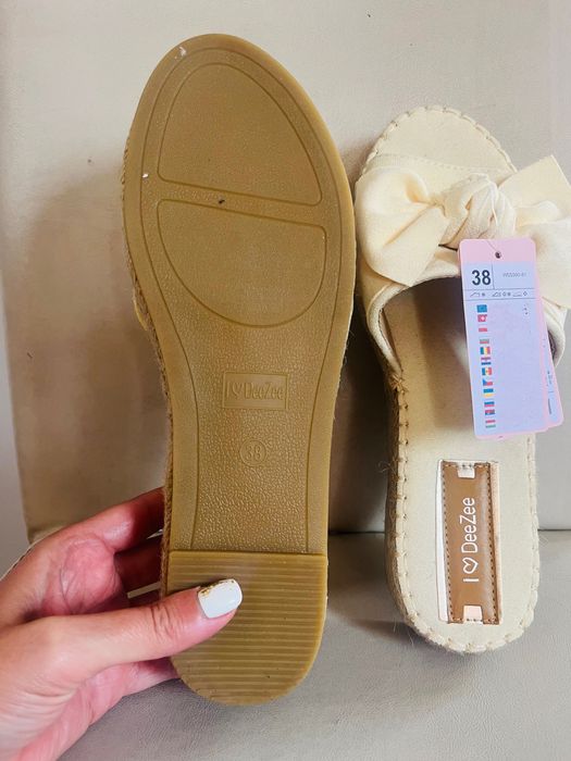 Дамски летни чехли DeeZee