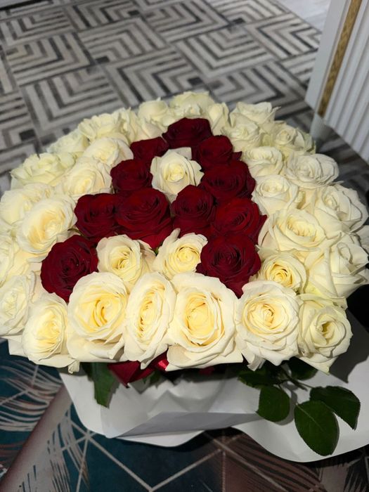 Букет свежых роз