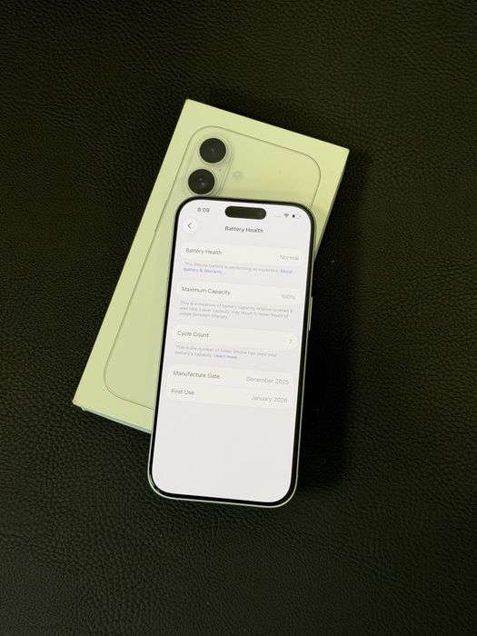 Продавам iPhone 17 512 GB