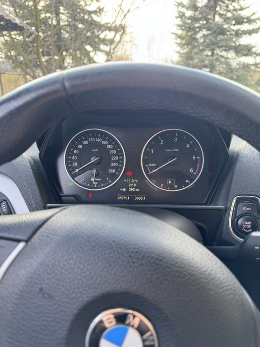 BMW seria 1 * 2.0D * 2011