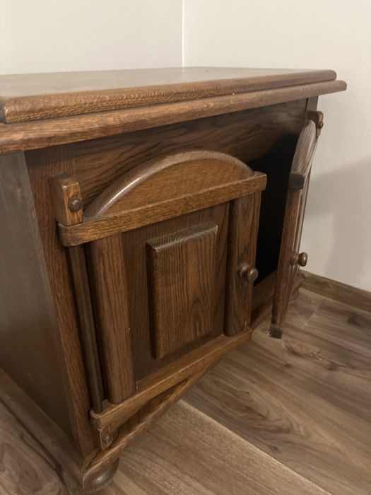 Noptiera lemn masiv 80/65cm