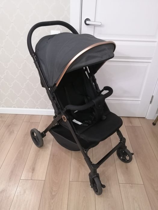 Продам детскую коляску.