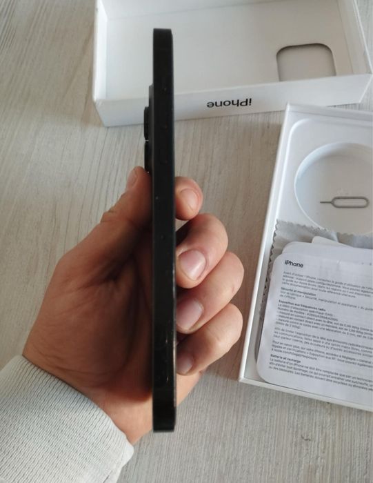 14 Pro Max кутия 86 % като нов