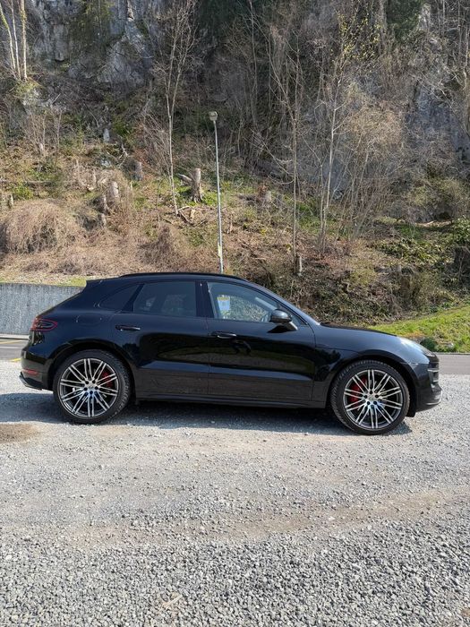 Porsche Macan Porsche Macan Turbo // Full Option (Audio Burmester)