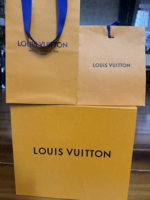 Брендовые коробки и пакеты