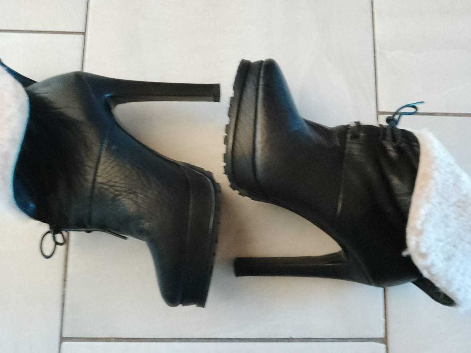 Ghete imblanite, ZARA, marimea 38!